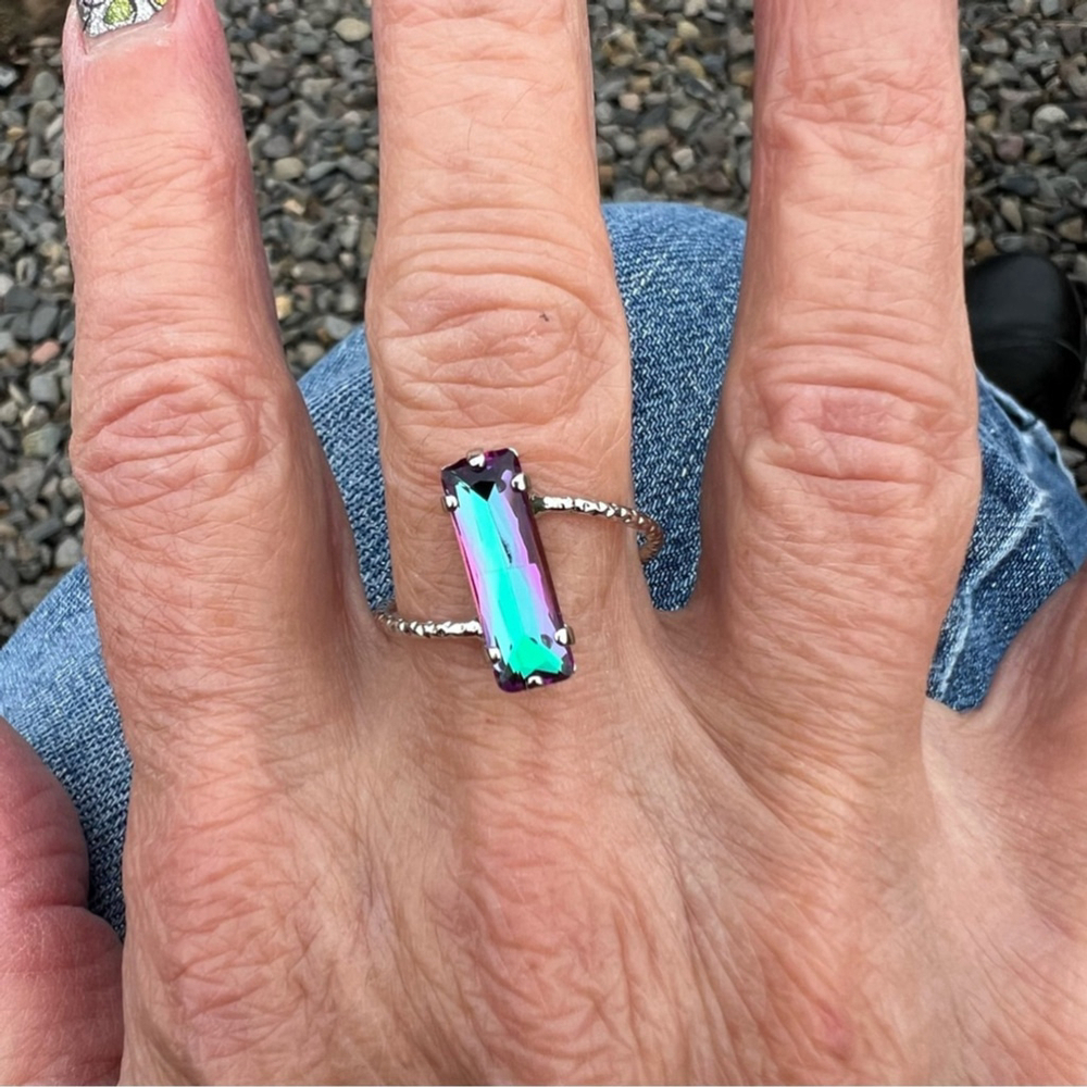 Handcrafted sparkly ring made with Austrian crystal size 6.5 - Picture 2 of 5
